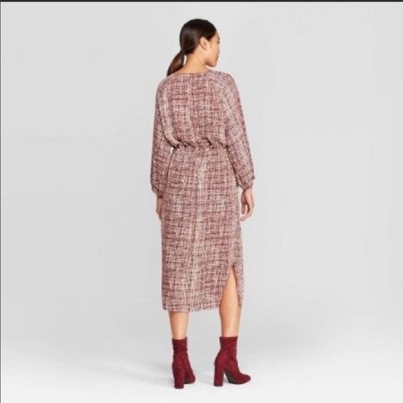 Prologue - Long sleeve crewneck midi dress (red) - Picture 2 of 16